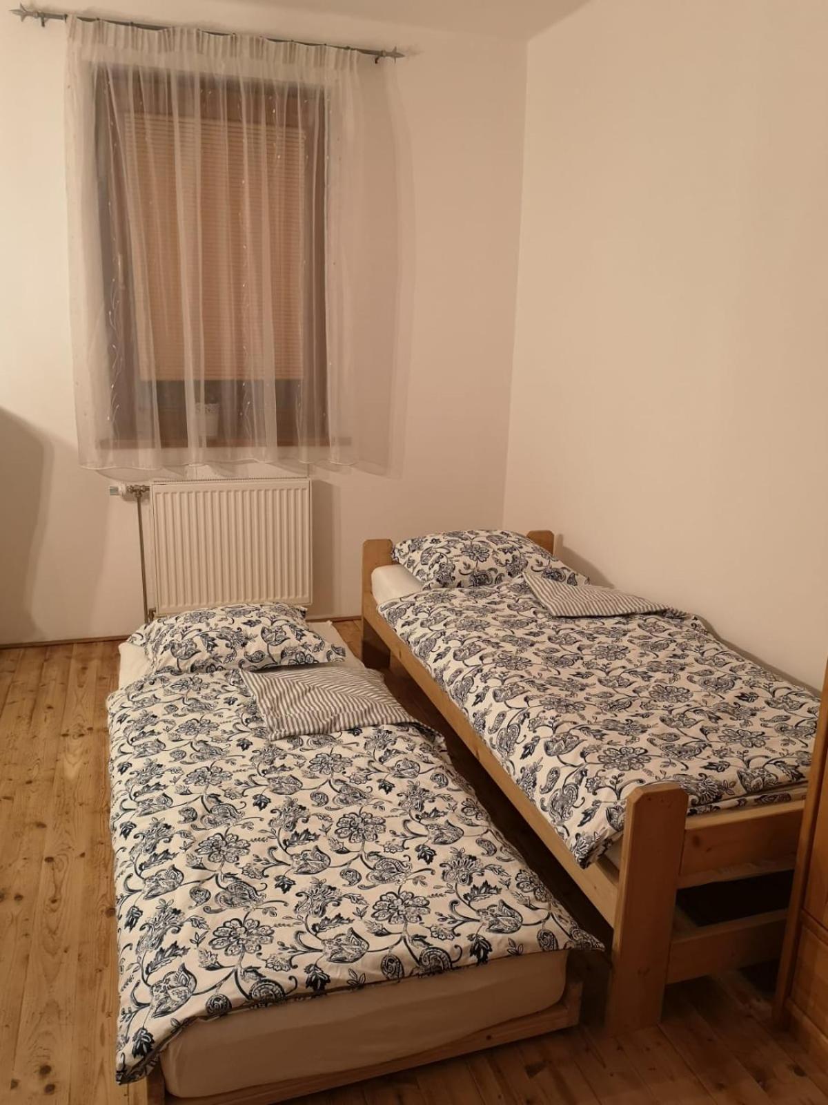 Izba V Modrom Dome Apartamento Limbach Exterior foto